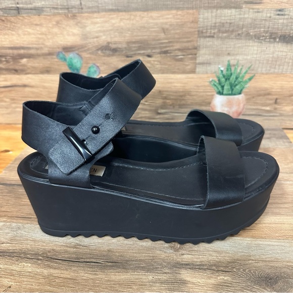 Steve Madden Shoes - Steve Madden Surfside platform wedge sandals vintage 90s Y2K whimsigoth goth 8